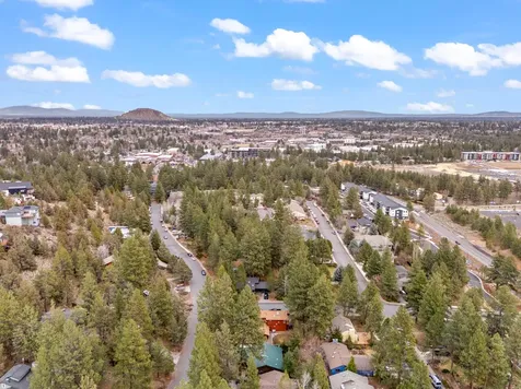 1817 SW Knoll Avenue Bend OR 97702