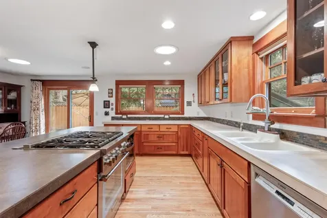 1817 SW Knoll Avenue Bend OR 97702