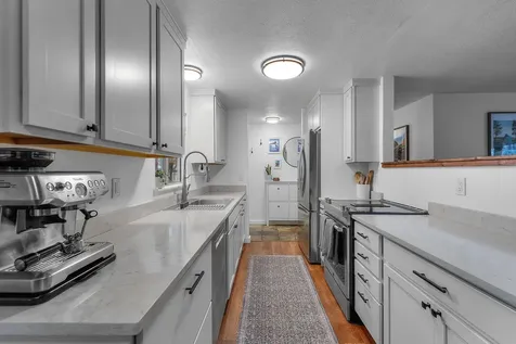 60140 Agate Road Bend OR 97702