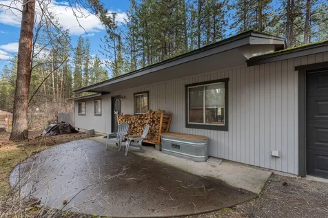 60140 Agate Road Bend OR 97702