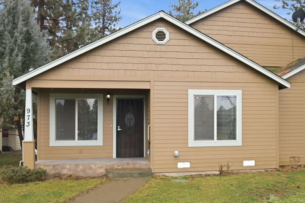 973 E Cascade Avenue Sisters OR 97759