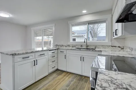 1418 Coquette Street Medford OR 97504