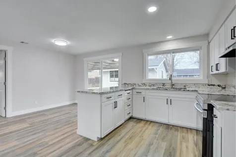 1418 Coquette Street Medford OR 97504