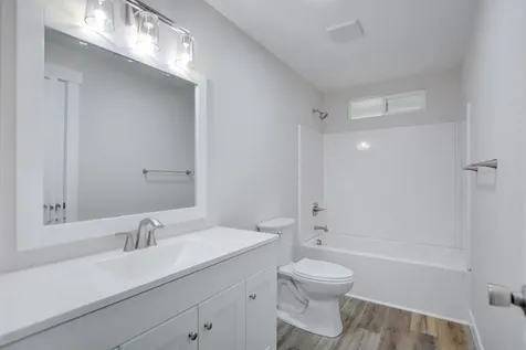 1418 Coquette Street Medford OR 97504