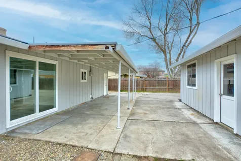 1418 Coquette Street Medford OR 97504