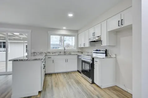 1418 Coquette Street Medford OR 97504