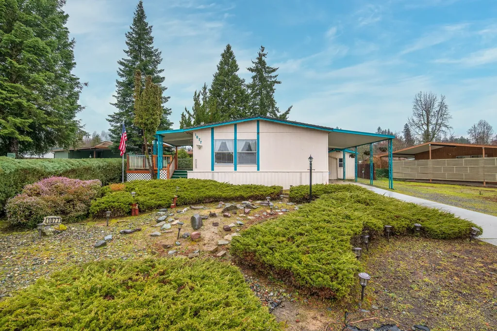 1077 Lee Roze Lane Grants Pass OR 97527