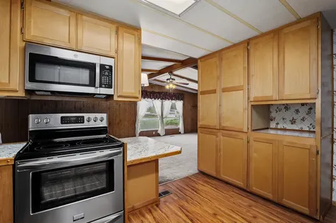 1077 Lee Roze Lane Grants Pass OR 97527