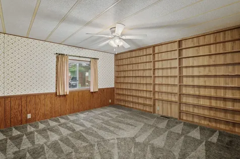 1077 Lee Roze Lane Grants Pass OR 97527