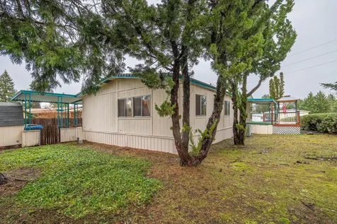 1077 Lee Roze Lane Grants Pass OR 97527