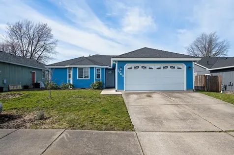 1766 S Holly Street Medford OR 97501