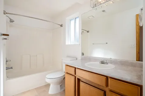 1766 S Holly Street Medford OR 97501