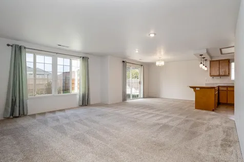 1766 S Holly Street Medford OR 97501