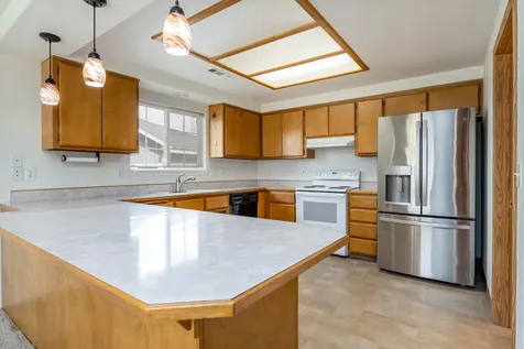 1766 S Holly Street Medford OR 97501