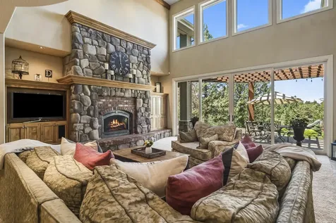 61445 Gosney Road Bend OR 97702
