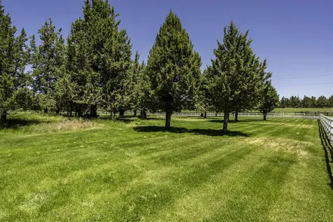 61445 Gosney Road Bend OR 97702