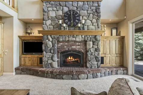 61445 Gosney Road Bend OR 97702