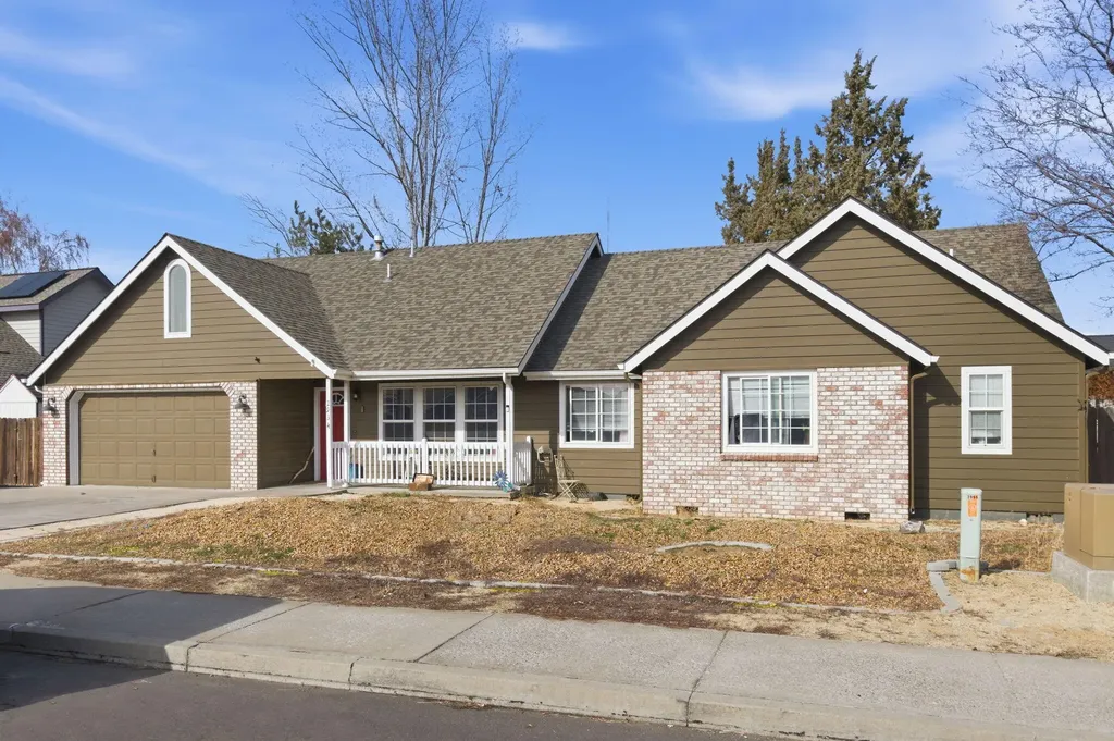 2934 NE Wells Acres Road Bend OR 97701