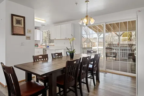 2934 NE Wells Acres Road Bend OR 97701