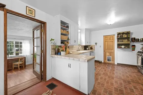 3072 Griffin Creek Road Medford OR 97501