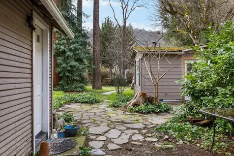 3072 Griffin Creek Road Medford OR 97501