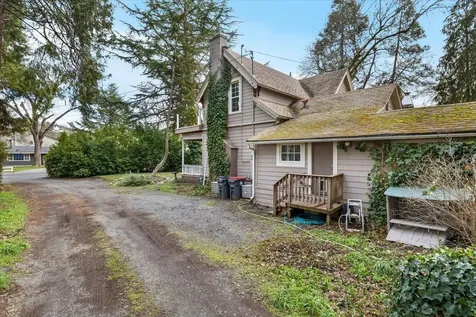 3072 Griffin Creek Road Medford OR 97501