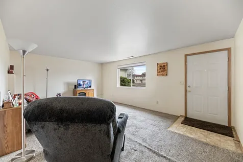 331 N 8th Street Central Point OR 97502