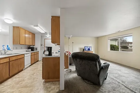 331 N 8th Street Central Point OR 97502