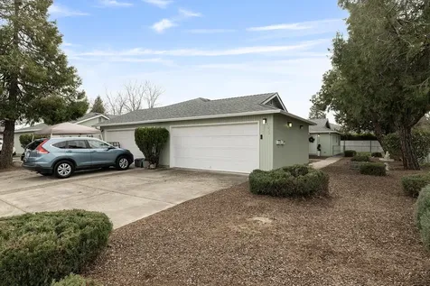 331 N 8th Street Central Point OR 97502