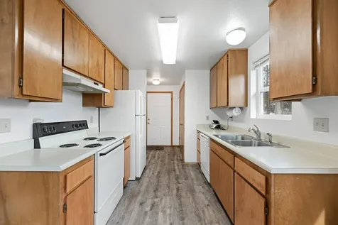 331 N 8th Street Central Point OR 97502