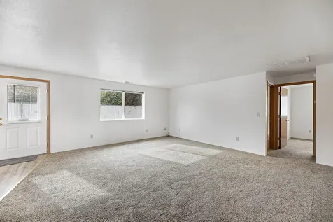 331 N 8th Street Central Point OR 97502