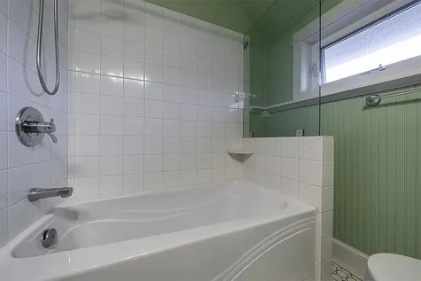 563 Rock Street Ashland OR 97520