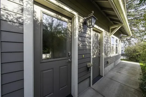 563 Rock Street Ashland OR 97520