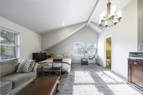 563 Rock Street Ashland OR 97520