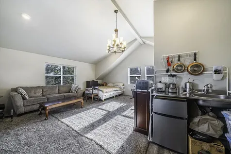 563 Rock Street Ashland OR 97520