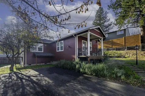563 Rock Street Ashland OR 97520