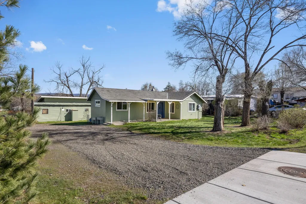 811 SW Madison Street Madras OR 97741