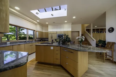 786 Pompadour Drive Ashland OR 97520