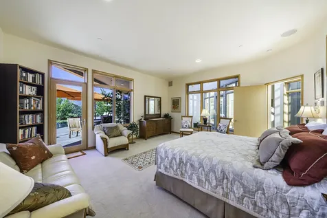 786 Pompadour Drive Ashland OR 97520