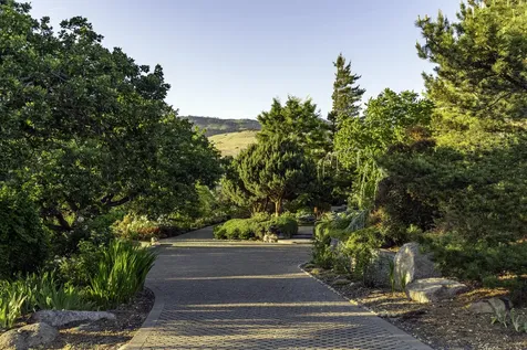 786 Pompadour Drive Ashland OR 97520