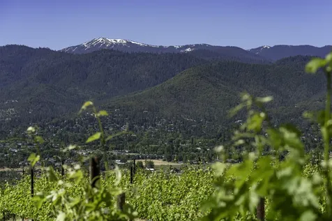 786 Pompadour Drive Ashland OR 97520