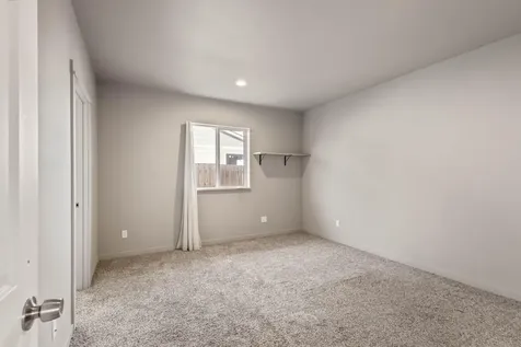 539 SE Leisek Way Madras OR 97741