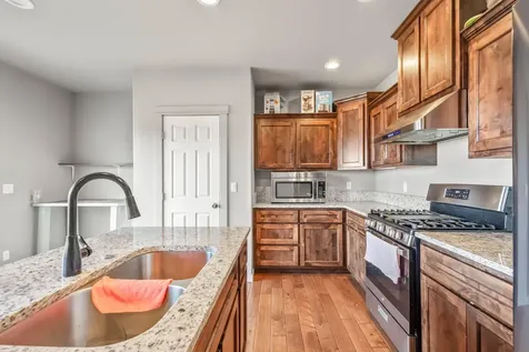539 SE Leisek Way Madras OR 97741