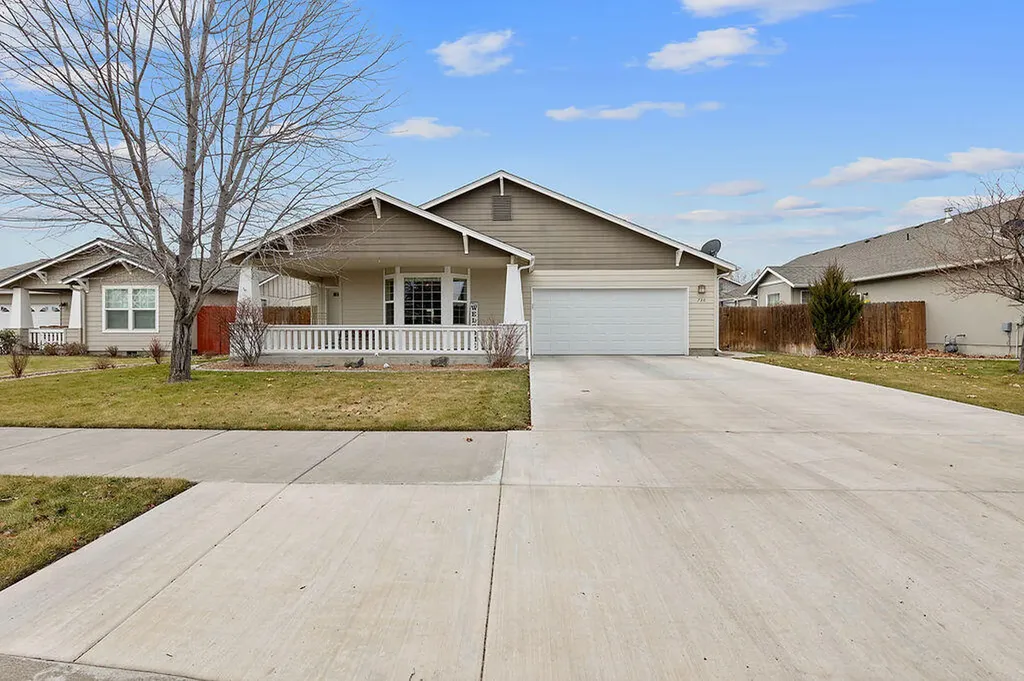 736 NE Sandstone Court Prineville OR 97754