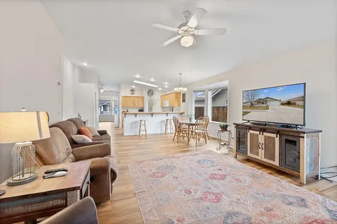 736 NE Sandstone Court Prineville OR 97754