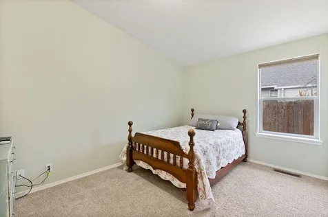 736 NE Sandstone Court Prineville OR 97754
