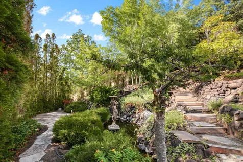 520 Glenview Drive Ashland OR 97520