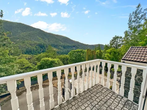 520 Glenview Drive Ashland OR 97520