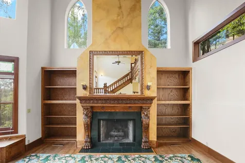 520 Glenview Drive Ashland OR 97520