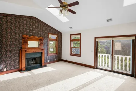 520 Glenview Drive Ashland OR 97520